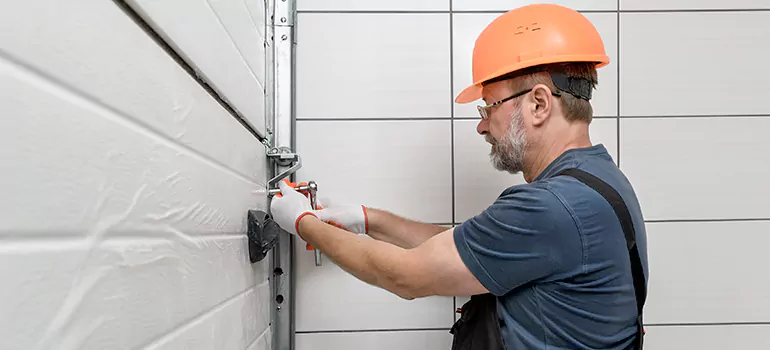 Garage Door Repair in Country Walk